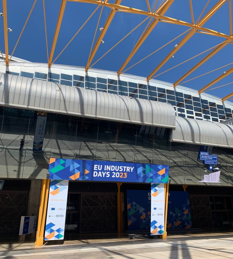 #EUIndustryDays

- Engage early on in #standardisation efforts 
- Link it up to existing legislation
- Maintain a personalised company-based approach

In Malaga, some of the takeaways from BlockStand's coordinator, DIGITAL SMEm presenting #SME use cases in #blockchain and #AI