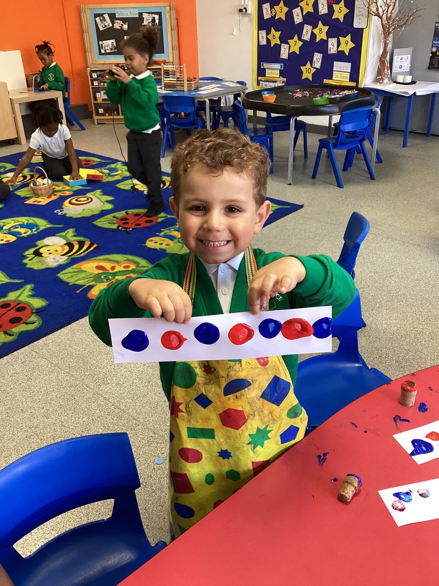 HtReception's tweet photo. Lets...make a pattern! Pegasus class have been letting their lights shine this week in our maths learning! We have been exploring different variations of patterns and have had a fantastic time making our own⚪️🟠⚪️🟠 #ldbslat #EYFS @WhiteRoseMaths https://t.co/4X8SOLEH3i