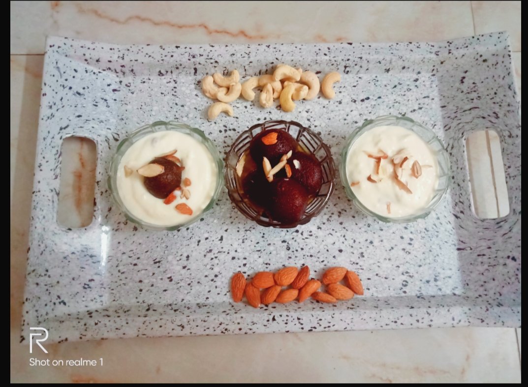 Savalgishweta's tweet photo. Which one do you like...
Gulab jamun or shrikhand ๐๐
I love shrikhand with gulaab jamun combination ๐ซ๐ฅ
Dekh he lo, abb kya he karoge๐ฏ
#Foodie
#Shwets_Kitchen ๐ฅ๐งฟ https://t.co/Fj4RyrhddA