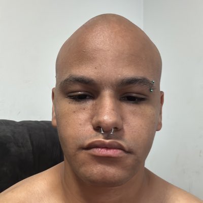 #NewProfilePic https://t.co/gmg56I3RWD<a href="/tag/newprofilepic"class="tags">#NewProfilePic</a>