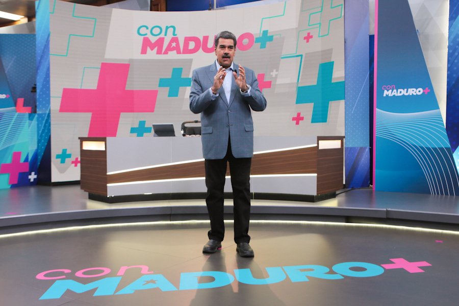 Estoy impresionado con todas las movilizaciones populares, no hay quien detenga al Pueblo informado, libre y feliz, en defensa de la verdad de Venezuela y de nuestro territorio Esequibo. Hermanas y hermanos, continúen recorriendo el país para demostrar que somos un Pueblo de