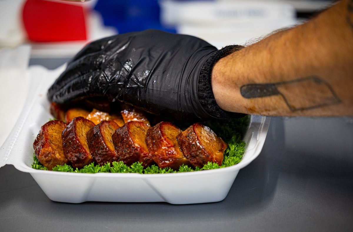 Fergolicious BBQ (@fergoliciousbbq) on Twitter photo Give em the good stuff! A box full of <a href="/PrairieFresh/">Prairie Fresh Pork</a> Pork!
Photo by <a href="/bbqwithrikrik/">BBQWITHRIKRIK</a>
#fergdoinfergthings #fergoliciousbbqworldwide #richardfergolabarbecue #richardfergolabbq #rfbbq #kcbs #americanroyal #proudsoulsbbqkc #teamproudsouls #proudsoulsbbqandprovisions #kcmo Give em the good stuff! A box full of <a href="/PrairieFresh/">Prairie Fresh Pork</a> Pork!
Photo by <a href="/bbqwithrikrik/">BBQWITHRIKRIK</a>
#fergdoinfergthings #fergoliciousbbqworldwide #richardfergolabarbecue #richardfergolabbq #rfbbq #kcbs #americanroyal #proudsoulsbbqkc #teamproudsouls #proudsoulsbbqandprovisions #kcmo