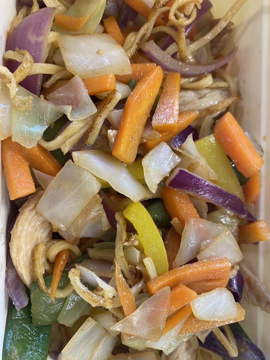 S3 HFT working on the effects of storage, prep and cooking on Vitamin C and made chicken stir-fry. They also used up leftover frozen cabbage and mangetout in their stir-fries 😊#lovefoodhatewaste #healthandfoodtechnology