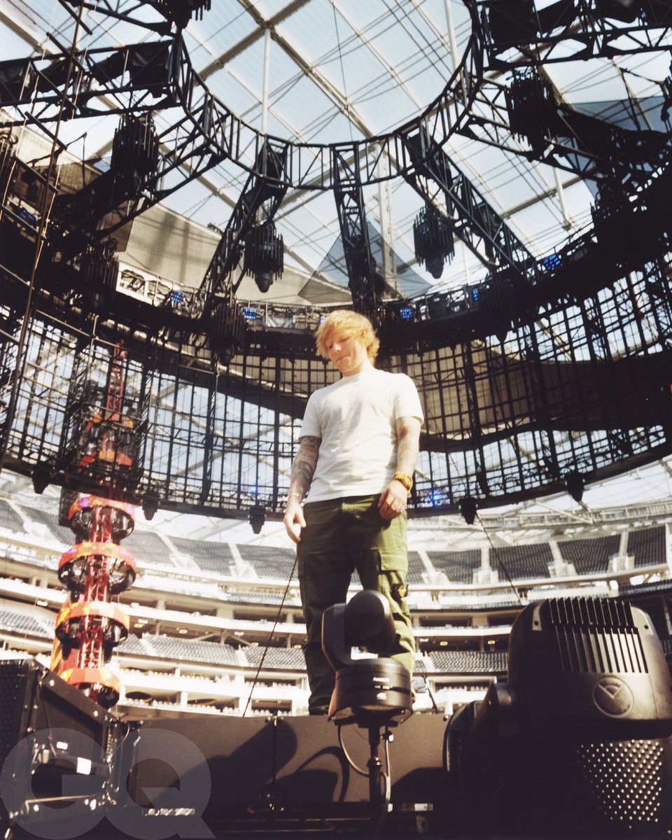 edsheeran's tweet image. “It very much is an album about autumn that I wanted to put out there. And I know in 20 years’ time it’s gonna be a fan favorite”

Read the full interview on @GQMagazine 🧡

#AutumnVariations @BritishGQ