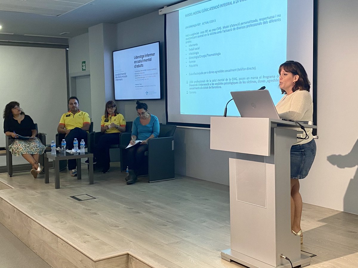 COIBarcelona's tweet image. L’auditori s’ha omplert de gom a gom! 

Quin èxit de jornada d’infermeria de #salutmental! 

Ha estat un plaer comptar amb totes vosaltres, gràcies per assistir-hi!