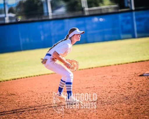 RHSsoftball_24's tweet photo. Senior IF Zoey DeFoor @DefoorZoey https://t.co/lja9ouUoCd