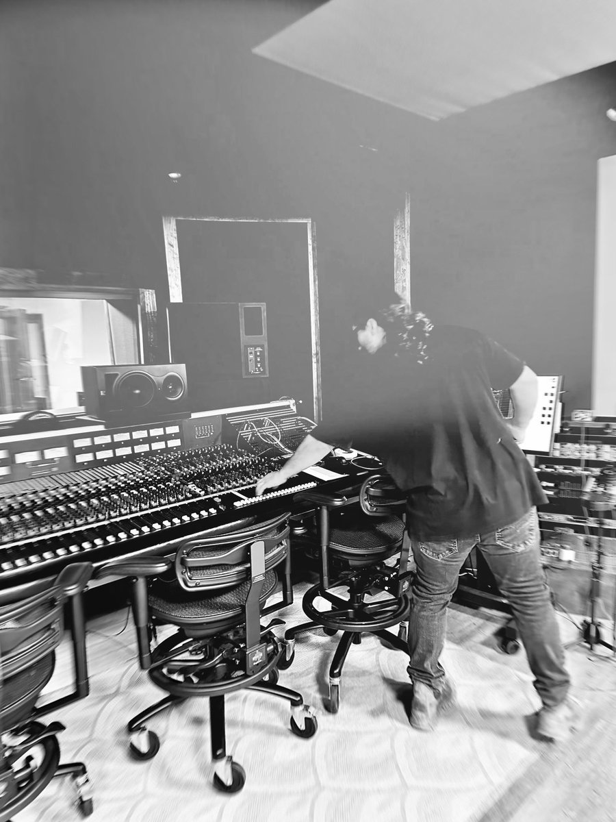 Spellbound615's tweet image. It’s always spooky season at Spellbound Revorders 🎃 our Halloween night slot is still available for studio or main house bookings. Don’t forget - we’re open 24 hours for -“” your midnight musings 👻