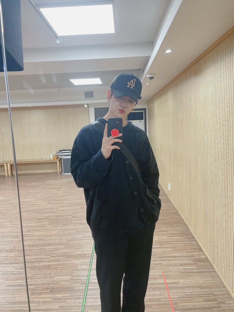 VERIVERY tweet media