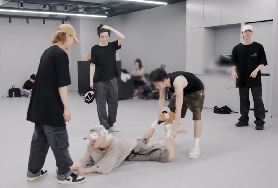 พี่กีต้าอย่า อายเขา