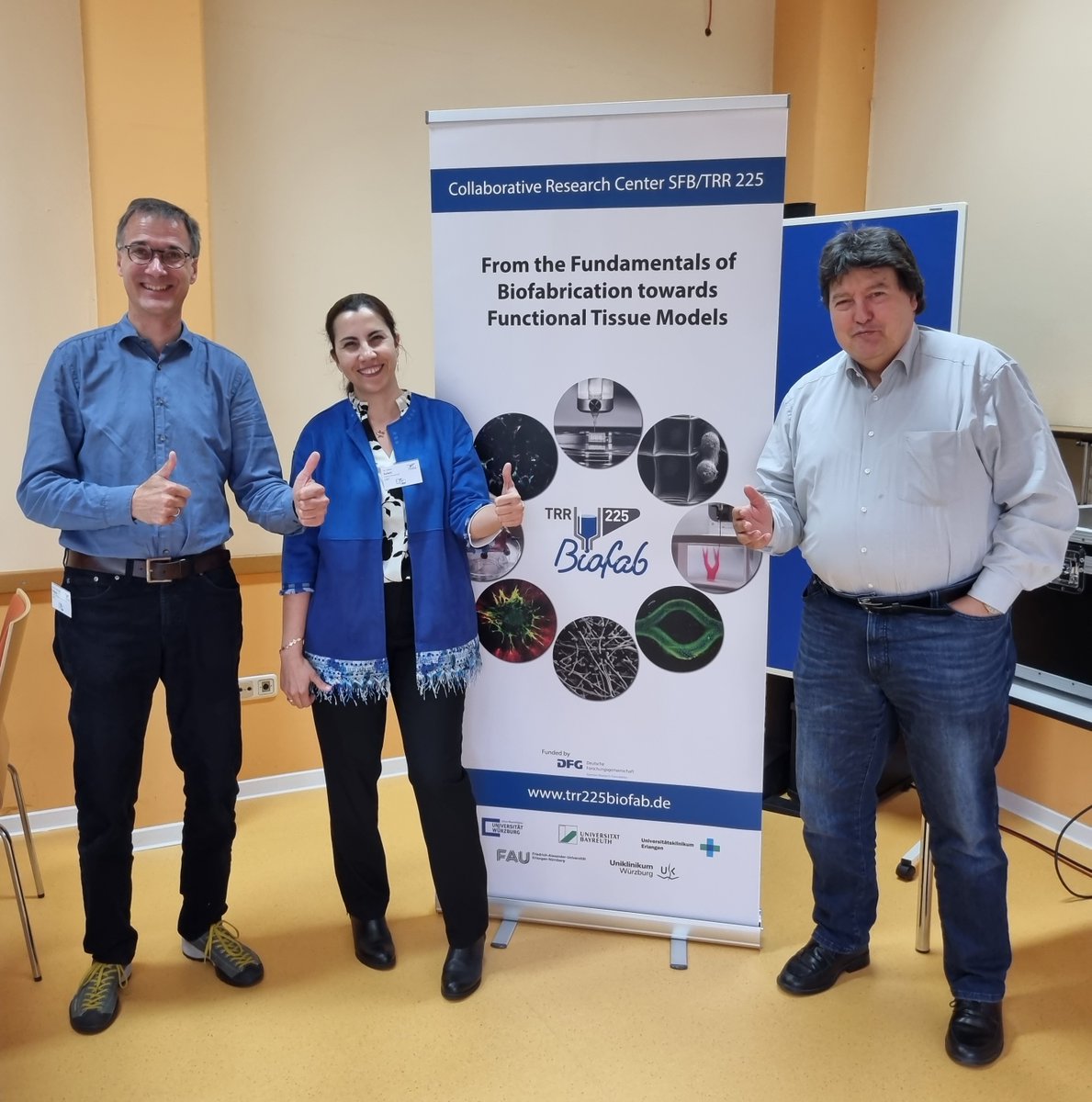 Happy to meet today @unibt colleagues @SalehiSahar5 and Frank Doepper at the Autumn Retreat of @dfg_public funded @SFB_TRR225 CRC in Lichtenfels🇩🇪 Great progress of our collaborative @Boccaccini_Lab @UniFAU research project B03 on composite/functional bioinks for #biofabrication.