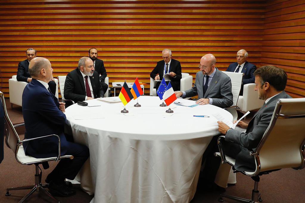 Official Statement։ The President of the European Council, Charles Michel, the President of #France, Emmanuel Macron, and the Chancellor of #Germany, Olaf Scholz met in Granada with Nikol Pashinyan, Prime Minister of #Armenia.

The President of the #EuropeanCouncil, Charles…