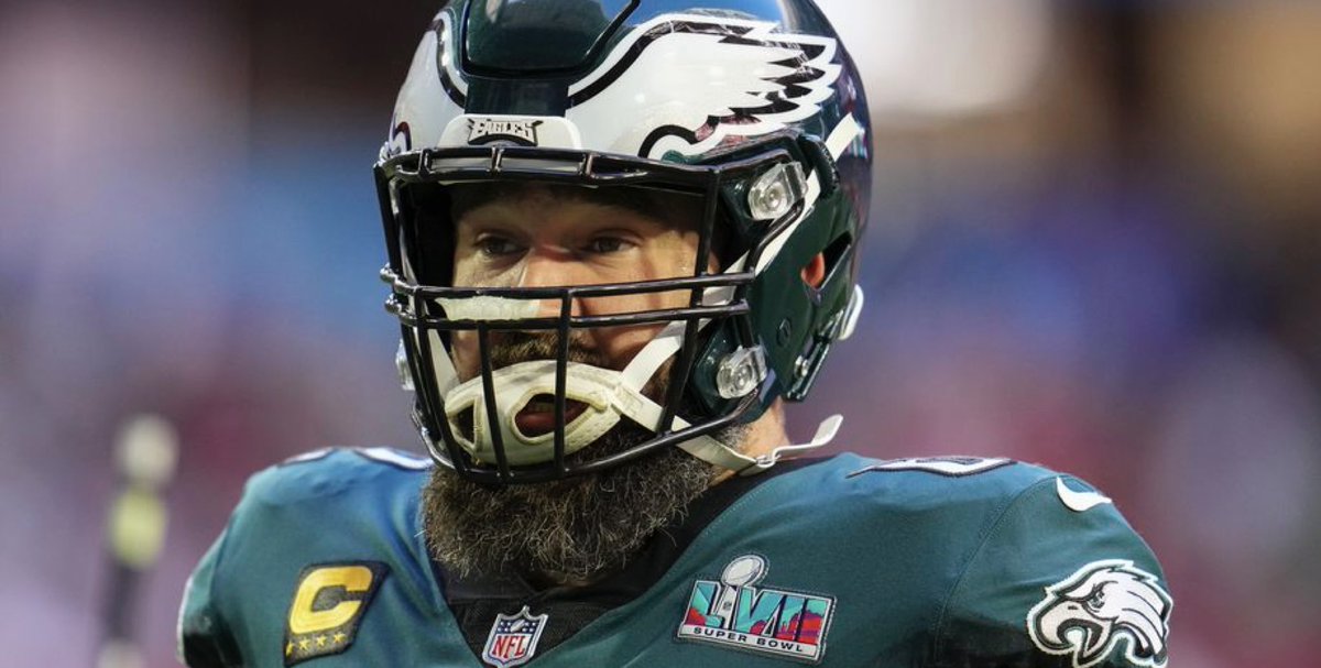 Jason Kelce hasn’t allowed a single sack in nearly TWO years (1 year, 11 months, 21 days). Kelce has also allowed just one QB hit over the past 1,038 days (2 years, 10 months, 4 days). Still crazy to think that Kelce originally walked on as a 0-star recruit to play RB at the…
