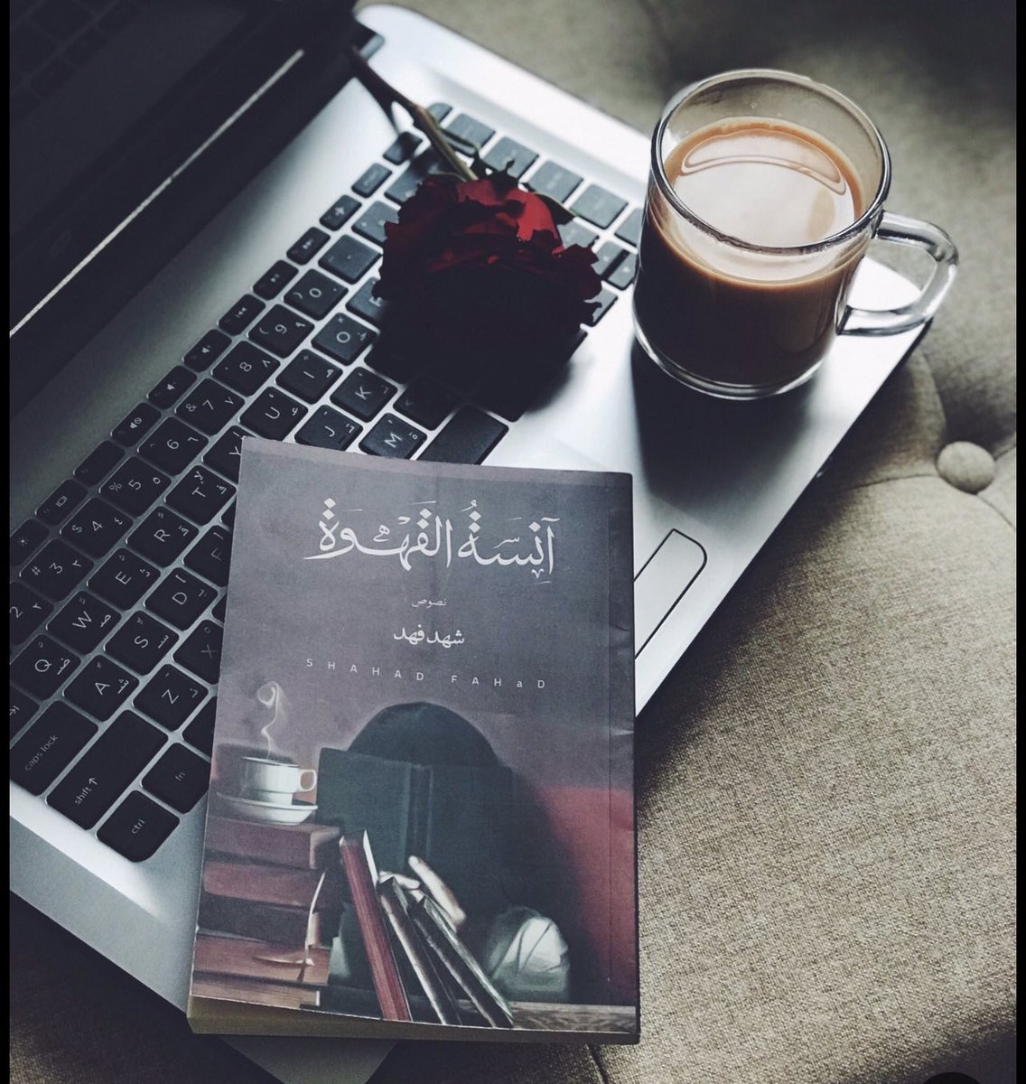 fofa_1099's tweet photo. •
•

هُنـاك دفء في أن يُنصت إليك أحدهم، فتشعر أن حديثك يُصان في قلبه.
               🕊️🕊️ https://t.co/7mQgTQ9gxt