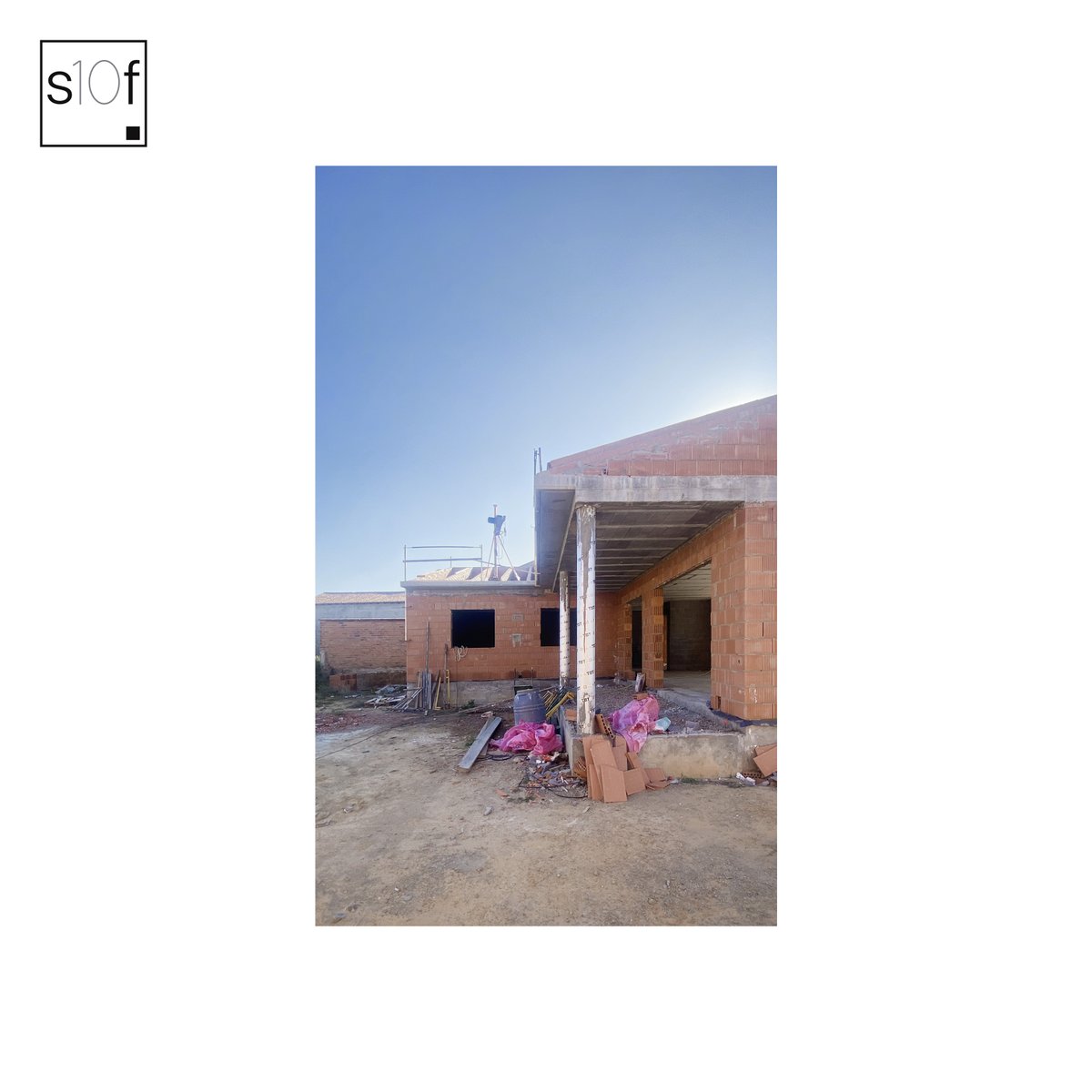 stud10f's tweet photo. VIVIENDA - PJ
(#ToralDeLosGuzmanes, León)
✏️📐👷🏻‍♂️

En la 'Vivienda PJ' empieza a ponerse seria la cAsa. https://t.co/gmVxATDlo0
