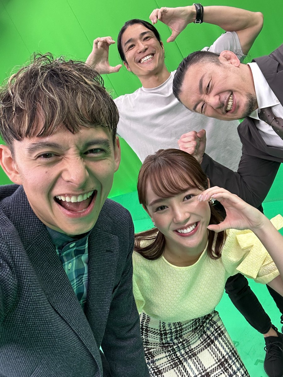 CRUSHER_MMA's tweet photo. 新番組 #BS11 で５日木曜スタート！ 
「ワールドスポーツCLIP！Supported by #UNEXT 」
MCはハリー杉山さんと森千晴さん。
ナレーターはBellator解説でお馴染みの中野さん。
ゲスト解説として参加してきました。
本日23:00~23:30。
#Bellator299 の振り返り、#Bellator300 の見所。
観てねー！！！ https://t.co/ZcEQc75cLN