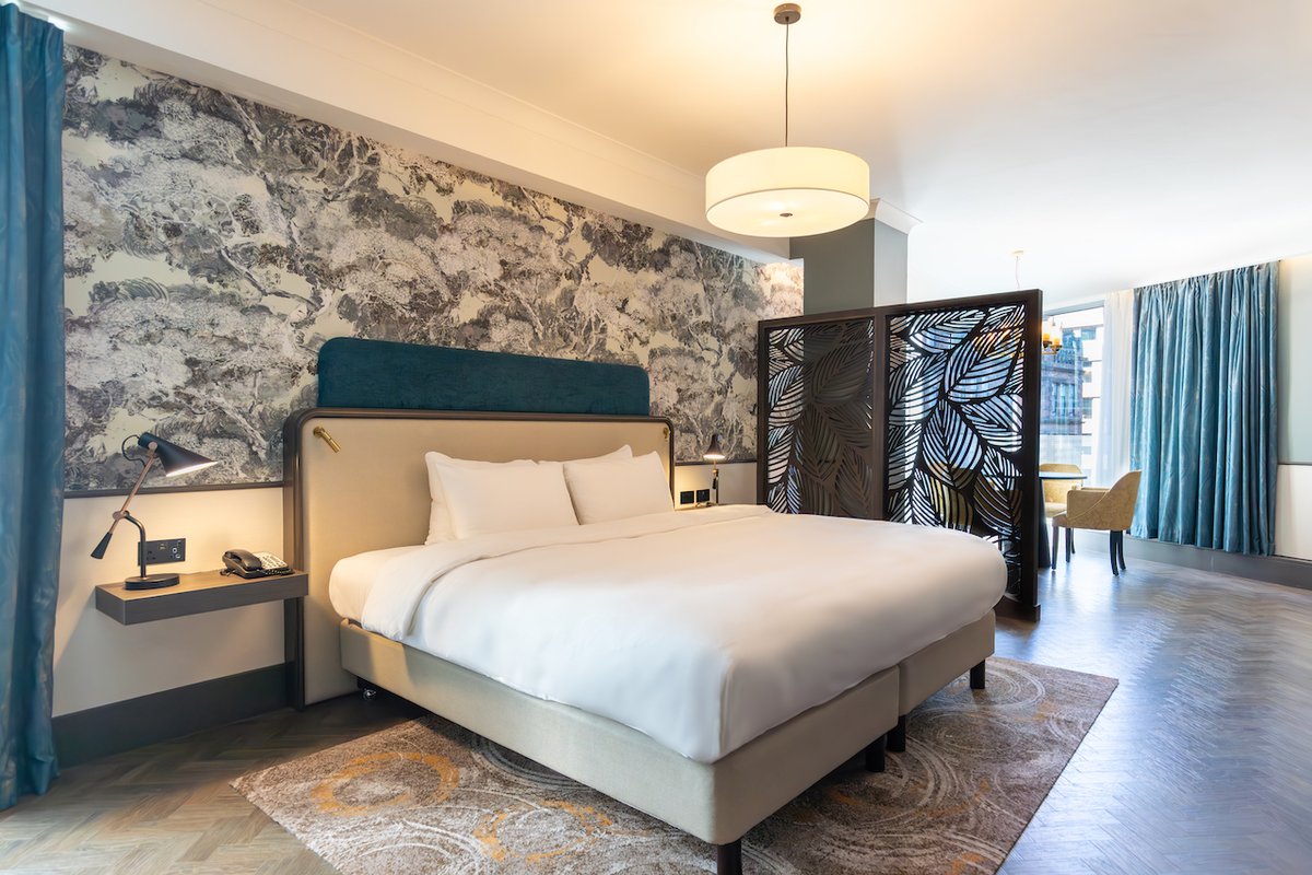 🎉One of Glasgow’s most prominent lifestyle hotels, Radisson Blu Hotel Glasgow, has unveiled 247 completely renovated bedrooms as part of a large refurbishment project! 🛏️ pandox.se/media/pandox-s… $PNDX