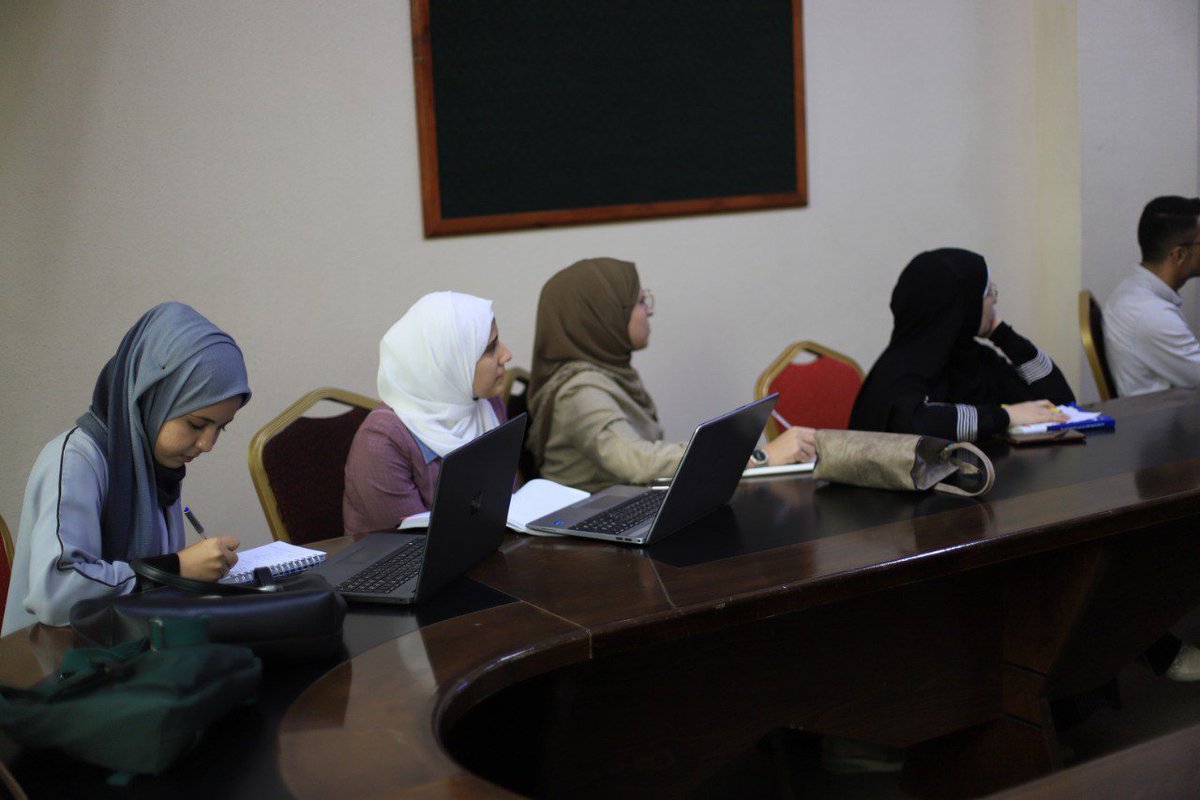 IUG Arabic Center tweet media