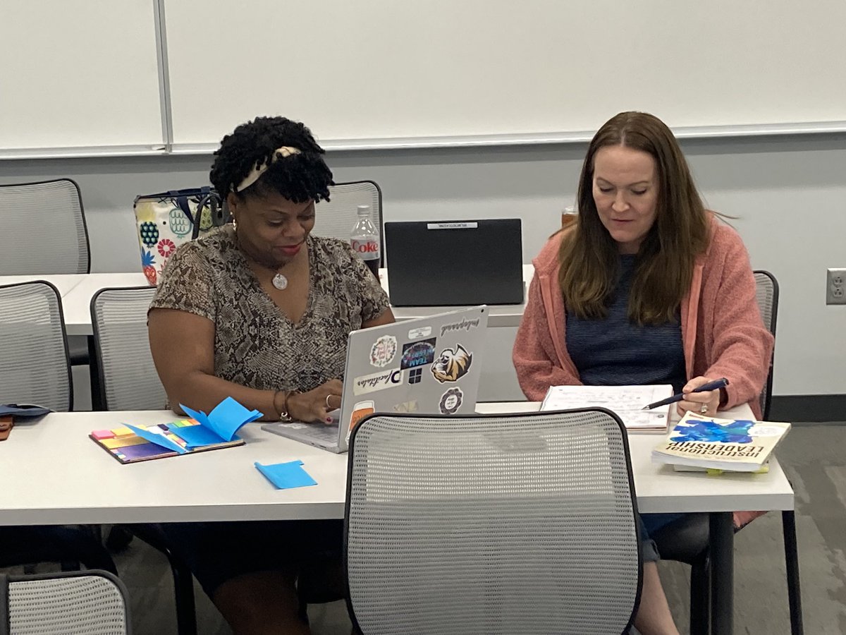 BryanMcDonaldPD's tweet image. Students worked on and shared what they believe, what staff could expect from them and what they would expect of staff. Important to define this and share. These beliefs should also drive many answers in interviews. #ucmoedlead #UCMOTeachRed