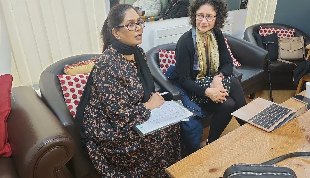 #Kahani enables women to share their own stories with each other and then use these stories as a basis for performance. 

The project is supported by @weareamal and @bradfordmdc.