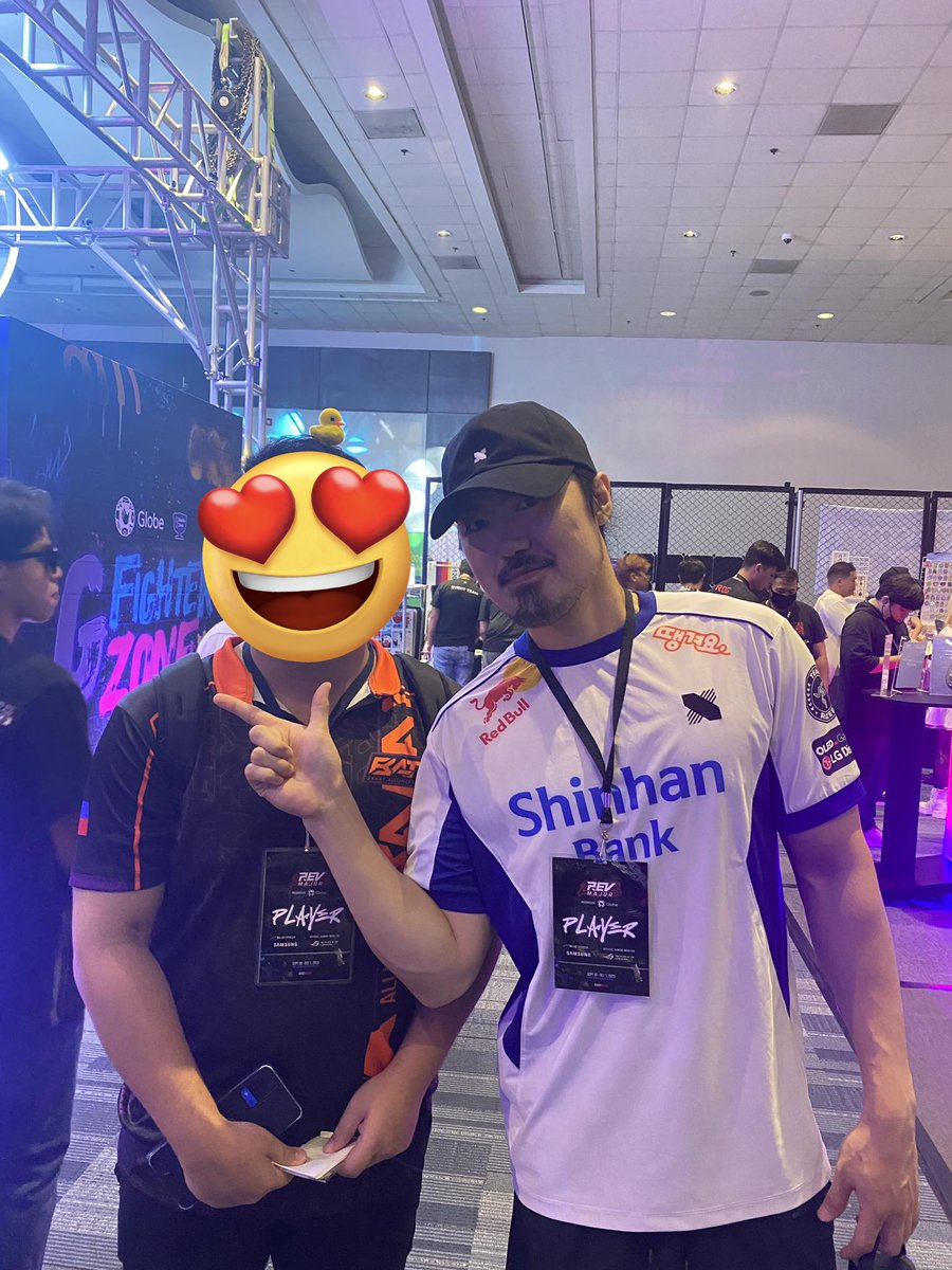 Toothless tweet media