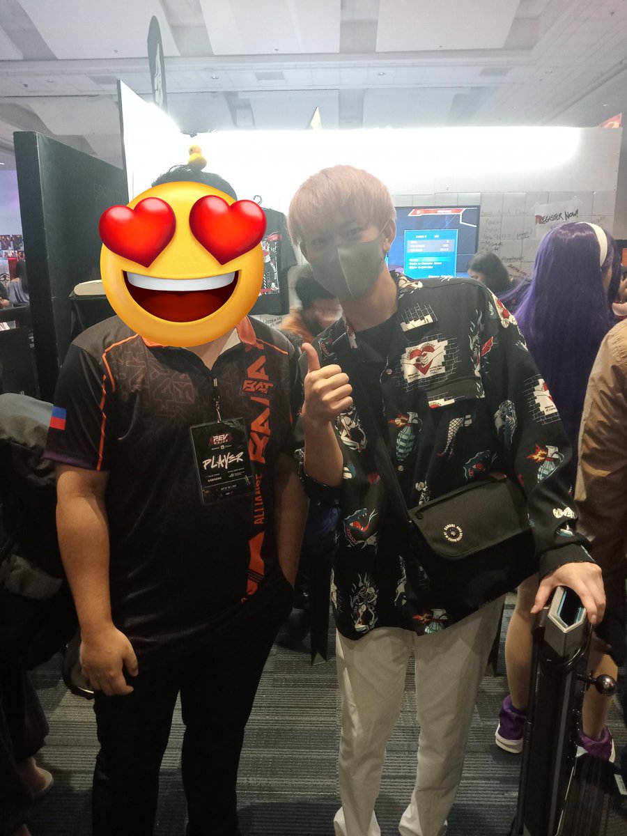 Toothless tweet media