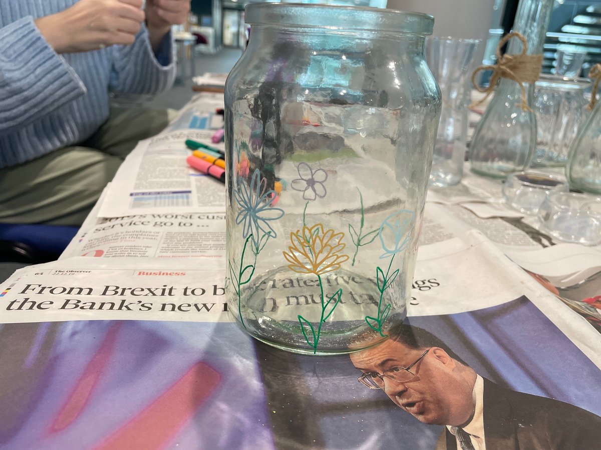 ccculibrary's tweet image. Glassware is being upcycled for #GreenLibrariesWeek! Join us for our sustainability themed #StressLess event in Augustine House 1:00-5:00pm today (although we&apos;re already open so come now!!!) @CCCUStudents