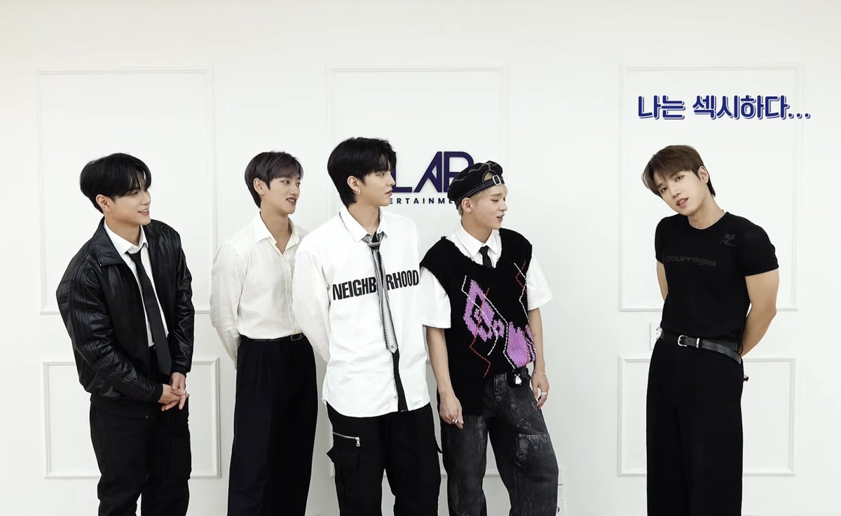 htmiing's tweet photo. #VANNER #partchange
3 sexy poses ๐
๐ถ๐ฆ๐ฆ๐น๐โฆโฆโฆ..๐ญ https://t.co/O2ZUfsCOVn