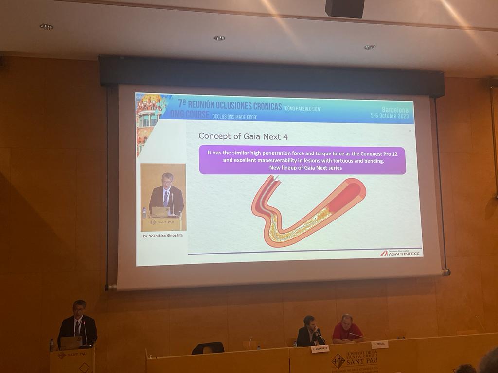 Terminamos la mañana con una conferencia magistral del Dr. Kinoshita  "Recent Japanese progress in CTO technologies including new devices" #cursoOMG