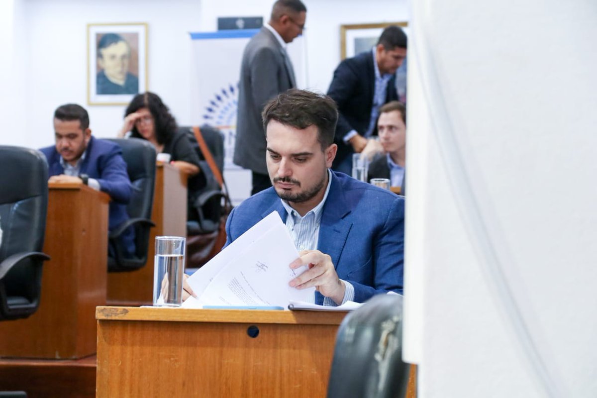 facupuy's tweet photo. En la sesión ordinaria N° 1019, se aprobó el proyecto de resolución que presenté en representación de los vecinos del B° #LasTalas, quienes solicitan el servicio de recolección de residuos, un servicio esencial para evitar la aparición de focos infecciosos. ⬇️ https://t.co/ItgpYJGAxM