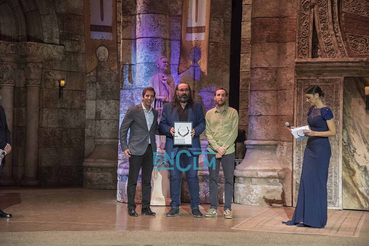 Enclmdiario's tweet photo. 🏆 Premios Excelentes de ENCLM

👉El Festival del Cine y la Palabra CIBRA @FestivalCiBRA recibió el premio "Toledo excelente", patrocinado por @LuzDelTajo 

#PremiosExcelentes #ENCLMExcelentes

📲https://t.co/nCBG6uoaqS https://t.co/HCY2PJUYv8