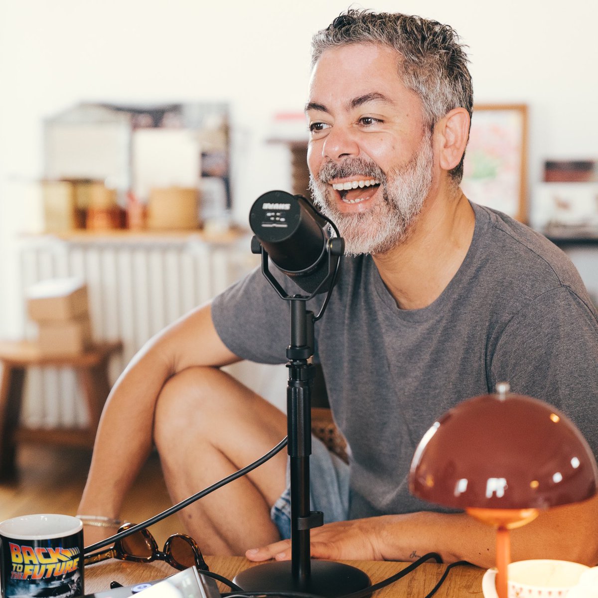 RadioPaillettes's tweet photo. L’épisode 6 de la 2e saison de #RadioPaillettes est en ligne ✨ Clique ici pour choisir ta plateforme de streaming préférée 👉 https://t.co/tqUnDoG10s 😁

📸  @JulienTabs 

#Podcast https://t.co/HdJ4aTw3s0