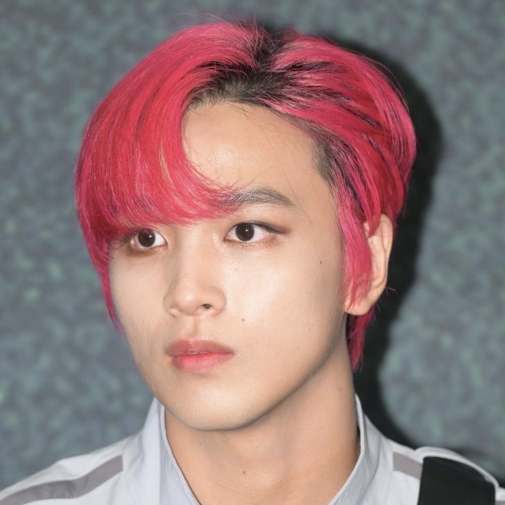 ellejapan's tweet photo. NCT 127が明日10月6日に5thアルバム #FactCheck を引っ提げカムバック🔥

唯一無二の美声としなやかなダンスでグループを兼任する、太陽のようなムードメーカー #ヘチャン のビジュアルギャラリーを振り返り☀️💚

▼記事はこちら
https://t.co/TdxDjjWcZ8

#NCT127 #HAECHAN #해찬
#NCT127_FactCheck https://t.co/VvoHq6wlsZ