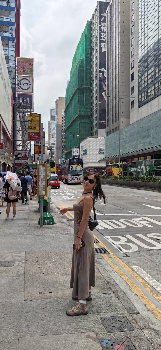 VVictor85267410's tweet photo. 🏖️🥥🍃
Victoria is at #victoriaharbor
#kungkingmansion #monsterbuilding #kowlongwalledcity
Trynna get away from bullshit for a while in #HK , Never forget to love yourself no matter how people are !
Love ❤️ all the people who trusted me and supported me . Thank you 🙏 https://t.co/2Uzm2YqxF4