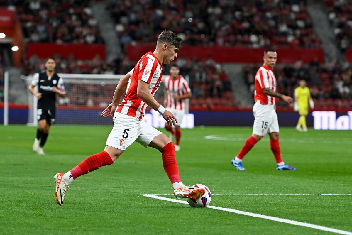 _pablogc11's tweet photo. Seguimos siendo fuertes en casa…🫡💪🏽
A por más!!🔴⚪️ https://t.co/B7cA2H8VfR