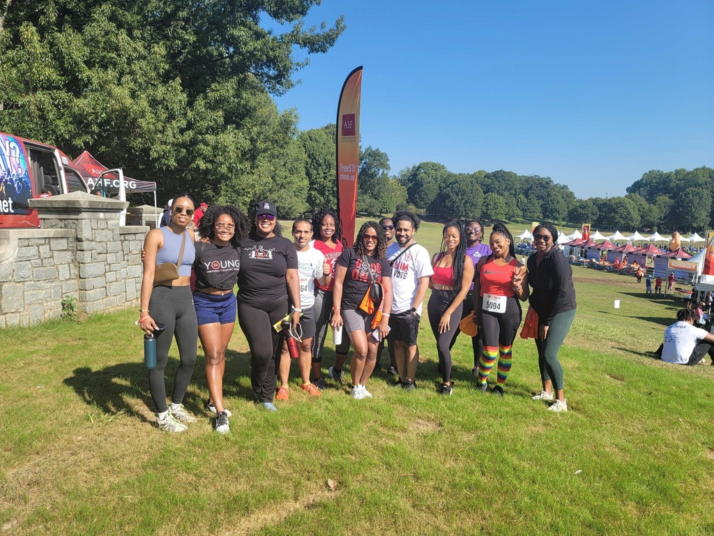 ulga_yp's tweet photo. YP was well represented and raised funds at AIDS Walk Atlanta last Saturday. Proceeds raised from the walk and festival go to local AIDS service organizations that fight to end the epidemic in our community every day. #aidswalkatl #aidswalk https://t.co/XrzsxobxzL