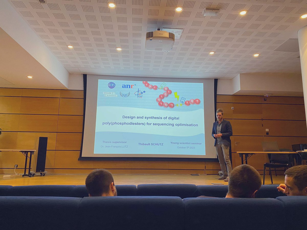 Lab. of Chemistry of Informational Macromolecules (@labolutz) on Twitter photo <a href="/SchutzThibault/">Thibault Schutz</a> giving his talk on "Design and synthesis of digital poly(phosphodiesters) for sequencing optimization" during the I.S.I.S. Young Scientists Seminar today <a href="/SchutzThibault/">Thibault Schutz</a> giving his talk on "Design and synthesis of digital poly(phosphodiesters) for sequencing optimization" during the I.S.I.S. Young Scientists Seminar today