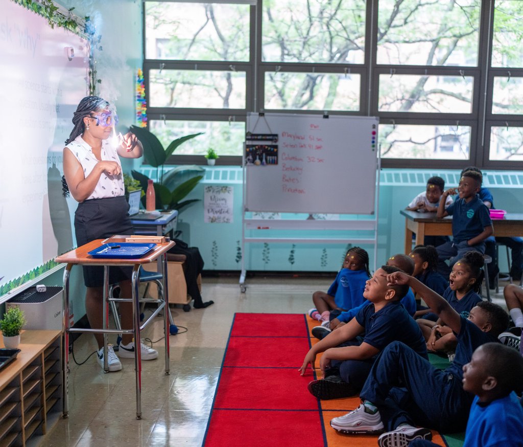 Happy #InternationalTeachersDay! 🎉 We are celebrating the excellent work and dedication of our teachers across KIPP NYC Public Schools, who play an essential role in shaping a future without limits for our students. They are a bright light and the heart of our schools! 🍎✏️💡