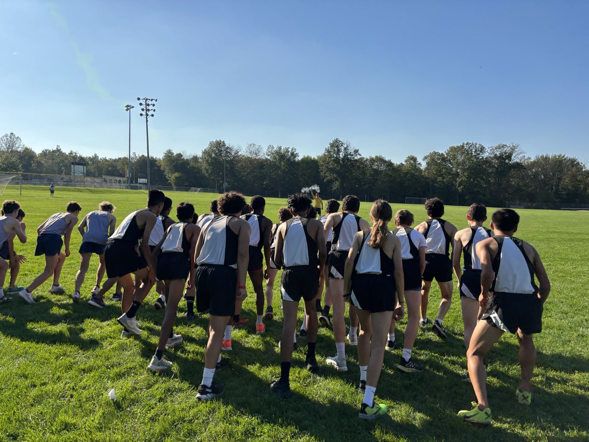 Successful Senior Meet going 3-0 in warm conditions. Congrats to Nate Vroom on his first win!

Big thanks to a great group of seniors and to the <a href="/VilleXCBoosters/">Somerville XC Boosters</a> for putting on an amazing event for our athletes &amp; families.  Onto conferences at Pburg! <a href="/KafeTheCoach/">Bruce Kafer</a> <a href="/VillePioneers/">Tim Davis</a>
