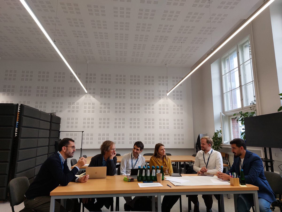 ENHANCEAlliance's tweet photo. Parallel session in ENHANCE Summit.
👉Participatory planning and placemaking.
We delve into current participatory urban planning and design practices and their transformative potential.
This workshop is hosted by ENHANCE PhDs.
#ENHANCEsummit #shapingeurope https://t.co/hnvOHxc8rH