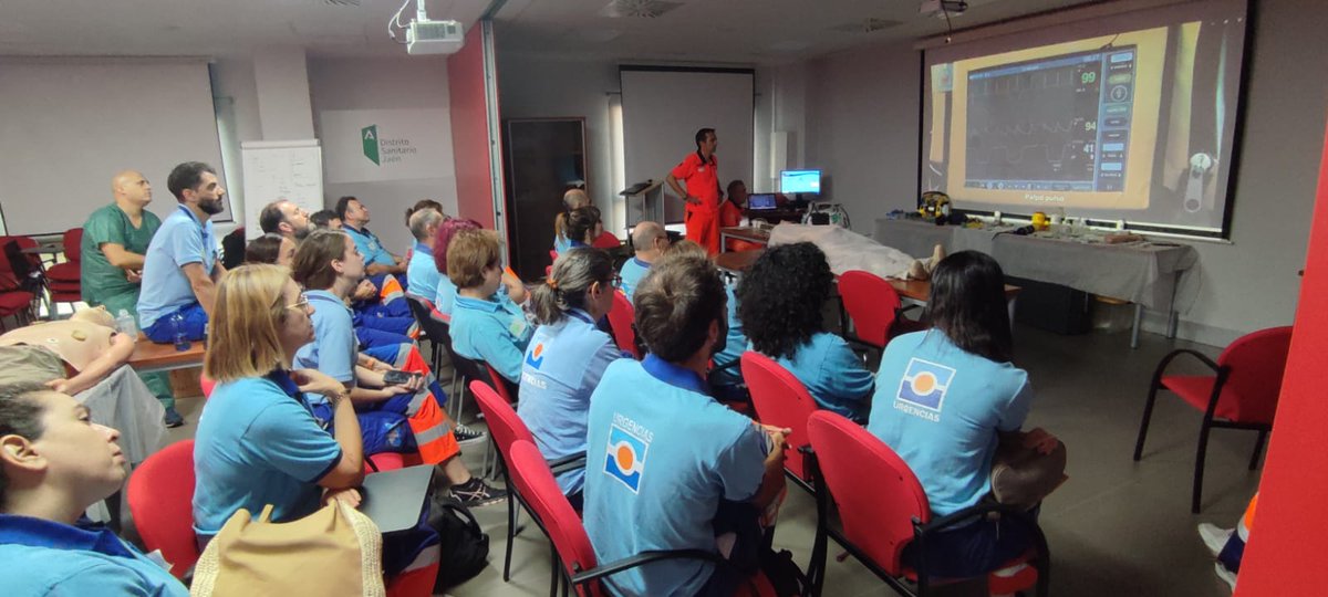 #IAVANTEformación también hemos compartido conocimiento sobre #SVA en el Centro de Salud Bulevar en #Jaén <a href="/saludand/">Consejería de Salud y Consumo</a> en colaboración con el Plan Andaluz de Urgencias y Emergencias #PAUE Así ha sido el entrenamiento <a href="/AguadoJavier/">Javier Aguado Campos</a>