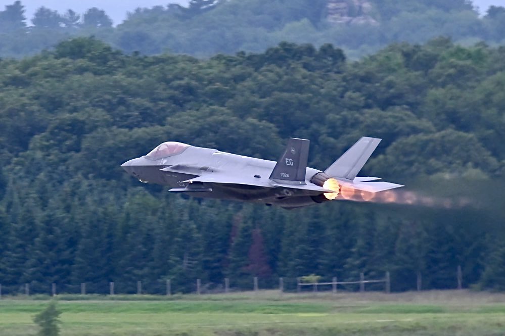 kadonkey's tweet image. A U.S. Air Force F-35A Lightning II from the 58FS, 33FW takes off during Northern Lightning at Volk Field. (Christian Corley)