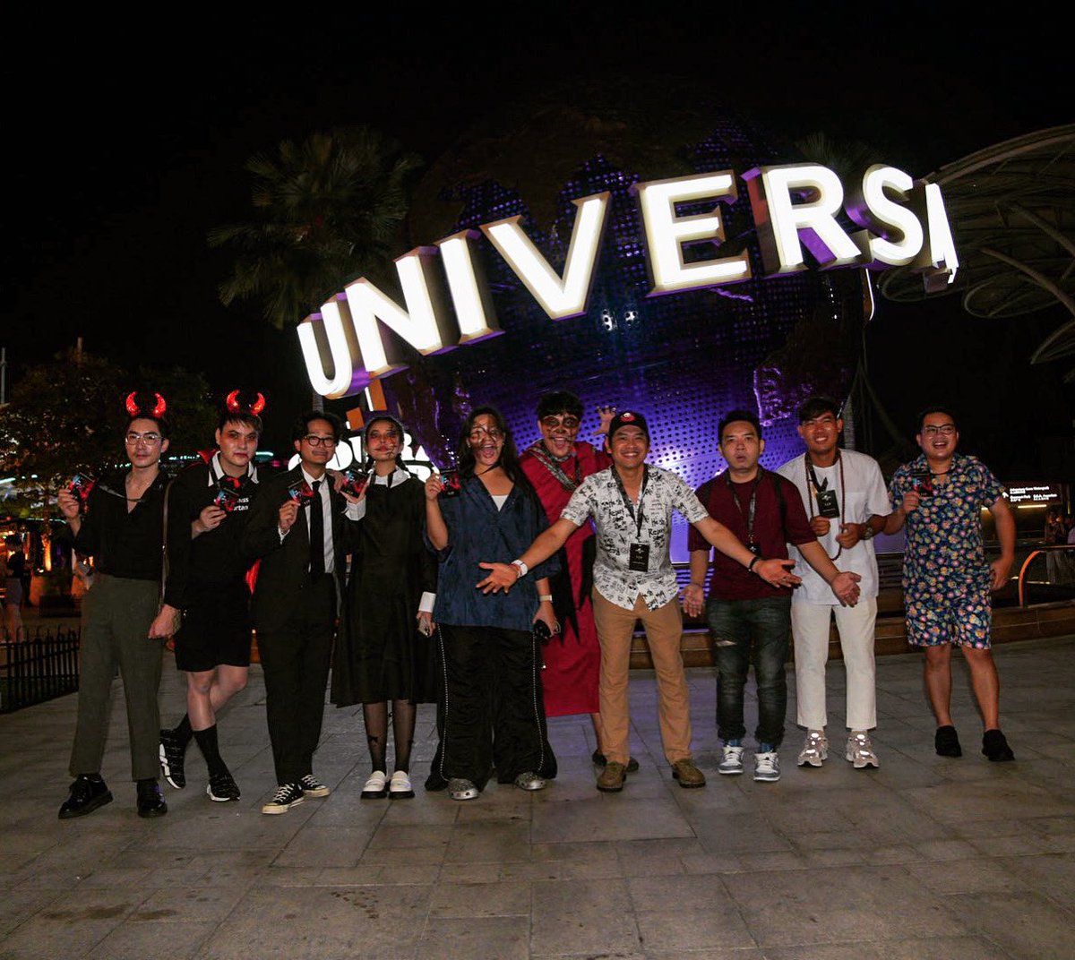 Halloween Horror Nights 11
เหล่าบรรดา Influencer ตัวแทนประเทศไทย อาสาไปวิ่งหนีผีในงาน Halloween Horror Nights 11
ที่ Universal Studios Singapore , Resort World Sentosa

#rwsmoments
#hhn11
#seaaquarium
#universalstudiossingapore
#TheGhostRadioRWSHHN11