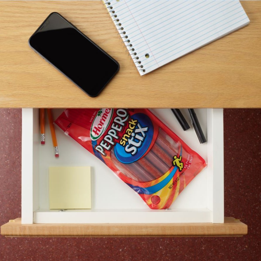 It’s World teacher’s day! What better way to celebrate your favorite teacher than with a snack from the heart? #pepperoni #protein #snack #education