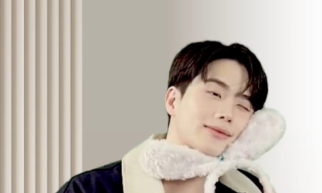 Orca_BlueHeart's tweet photo. คุณเค้าก็น่ารักทั้งไลฟ์เลย
#innsarin
#Terry #Terryxinnsarin
#Terryserumincream https://t.co/He8lmbSclT