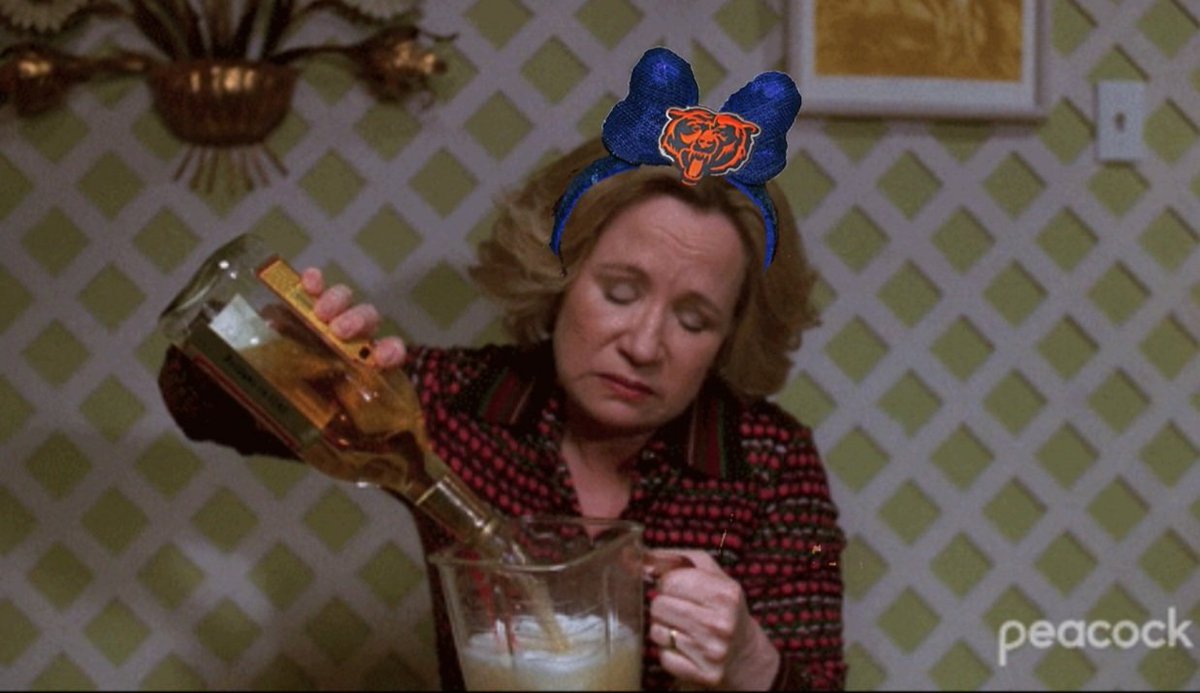 ABQBearsGrl89's tweet photo. Game day.

🐻⬇️ https://t.co/q7k12Tgbeg