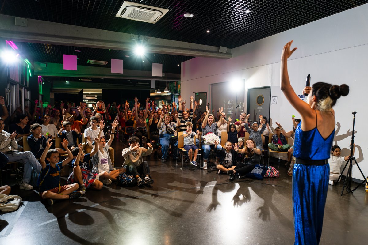 [Retour en images] MERCI ! 😄

Vous étiez 808 vendredi dernier à Cap Sciences pour rencontrer les 80 chercheurs présents lors de la <a href="/NuitChercheurs/">Nuit Européenne des Chercheurs</a> !

📸Gautier Dufau

<a href="/univbordeaux/">Université de Bordeaux</a>  <a href="/UBMontaigne/">Université Bordeaux Montaigne</a> <a href="/CNRSAquitaine/">CNRS Aquitaine</a> <a href="/Inria_Bordeaux/">Centre Inria de l’université de Bordeaux</a> <a href="/INRAE_NA_BDX/">INRAE Nouvelle-Aquitaine Bordeaux</a>