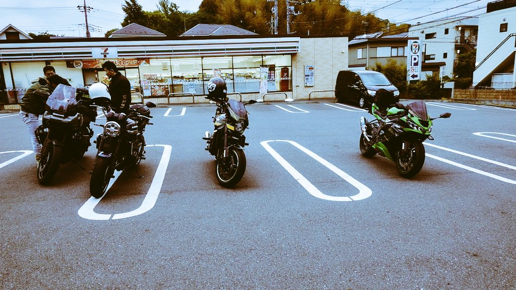 カズミページ これを見た人は朝方に撮った写真を貼る