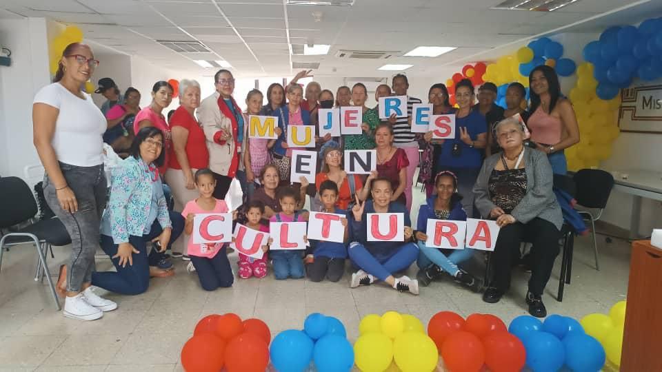 alejabolivarian's tweet image. Encuentro del Movimiento #FreeAlexSaab con el Movimiento del Frente de Mujeres en Cultura conversando sobre la Defensa de los DD.HH. de la Mujer y la familia,  exponiendo el caso del secuestro del diplomático Alex Saab
#SomosMayoriaDePaz 
@POTUS @Cartajuanero @JoeBiden
