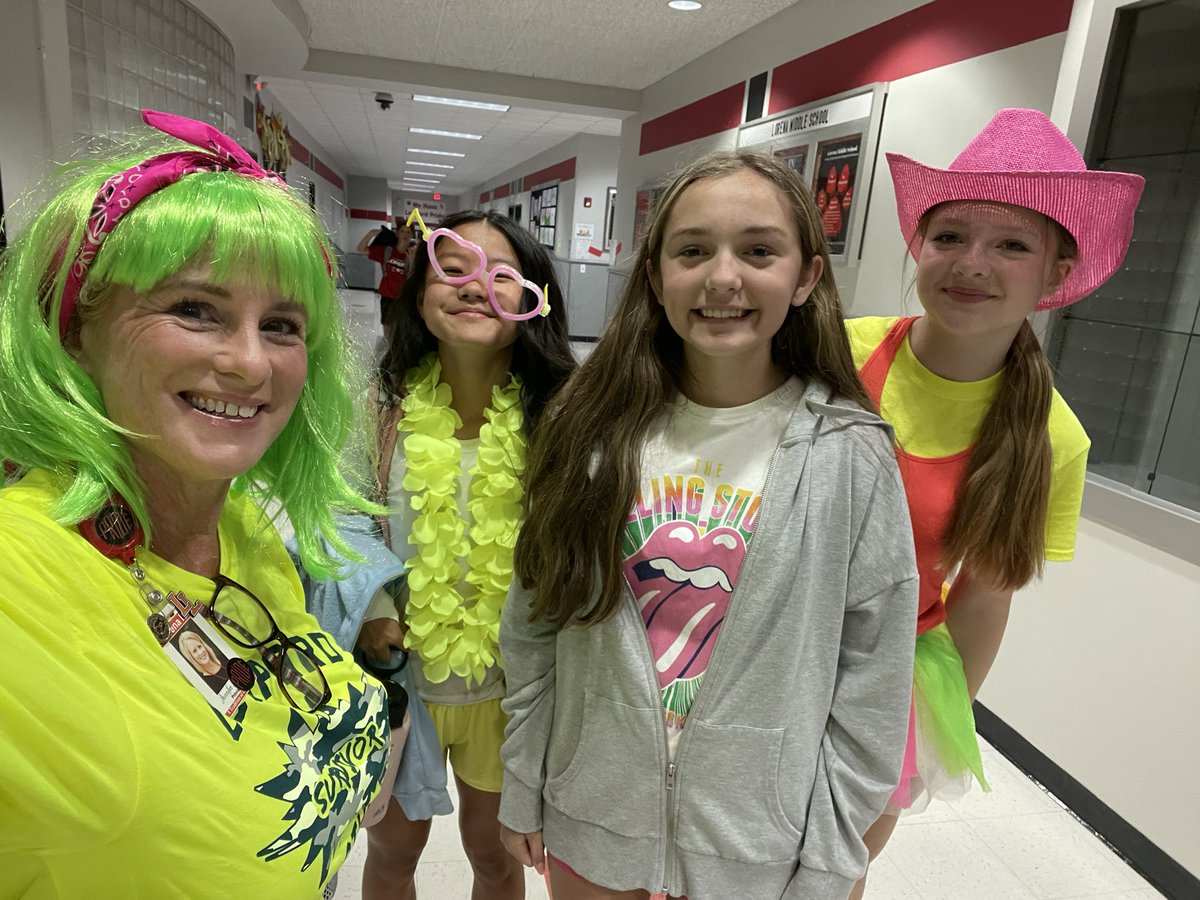 Lorena_Middle's tweet photo. The future is BRIGHT….we will win TONIGHT! Come cheer LMS on in McGregor under the Thursday Night Lights! #TheLeopardWay https://t.co/3WDsG0H5yq