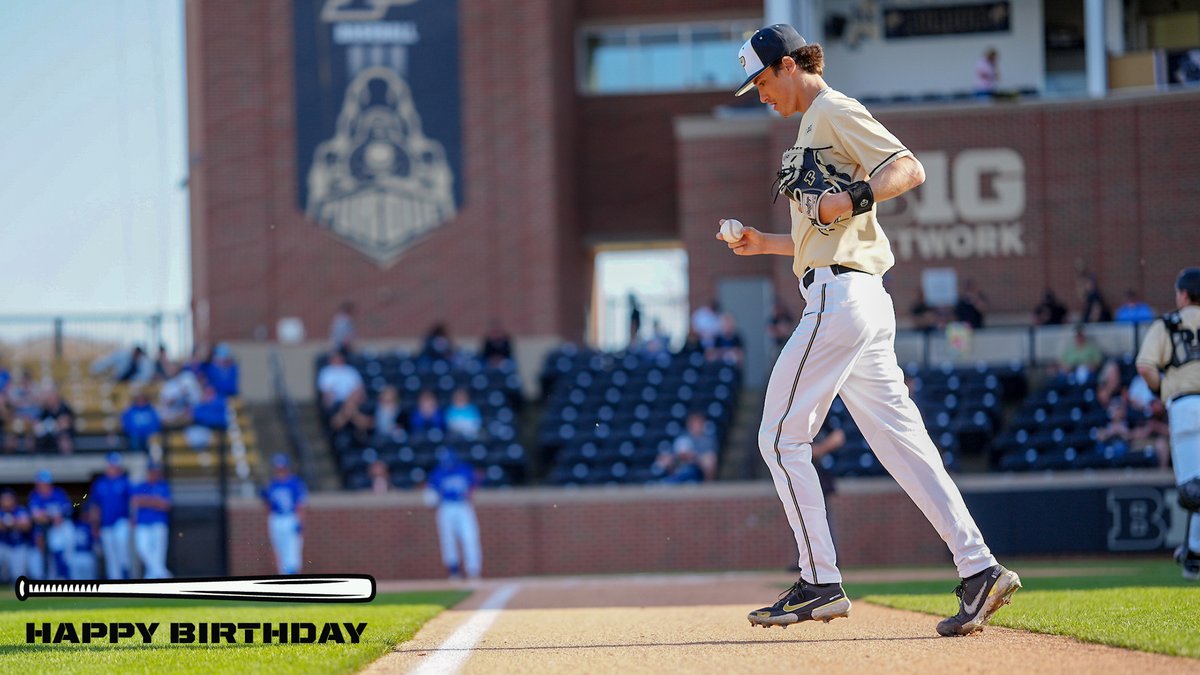 🎂 Happy Birthday to <a href="/_CJbacker/">CJ Backer</a>. Proud to call CJ a #Boilermaker. Enjoy your big day. #BoilerUp 🎁🎉